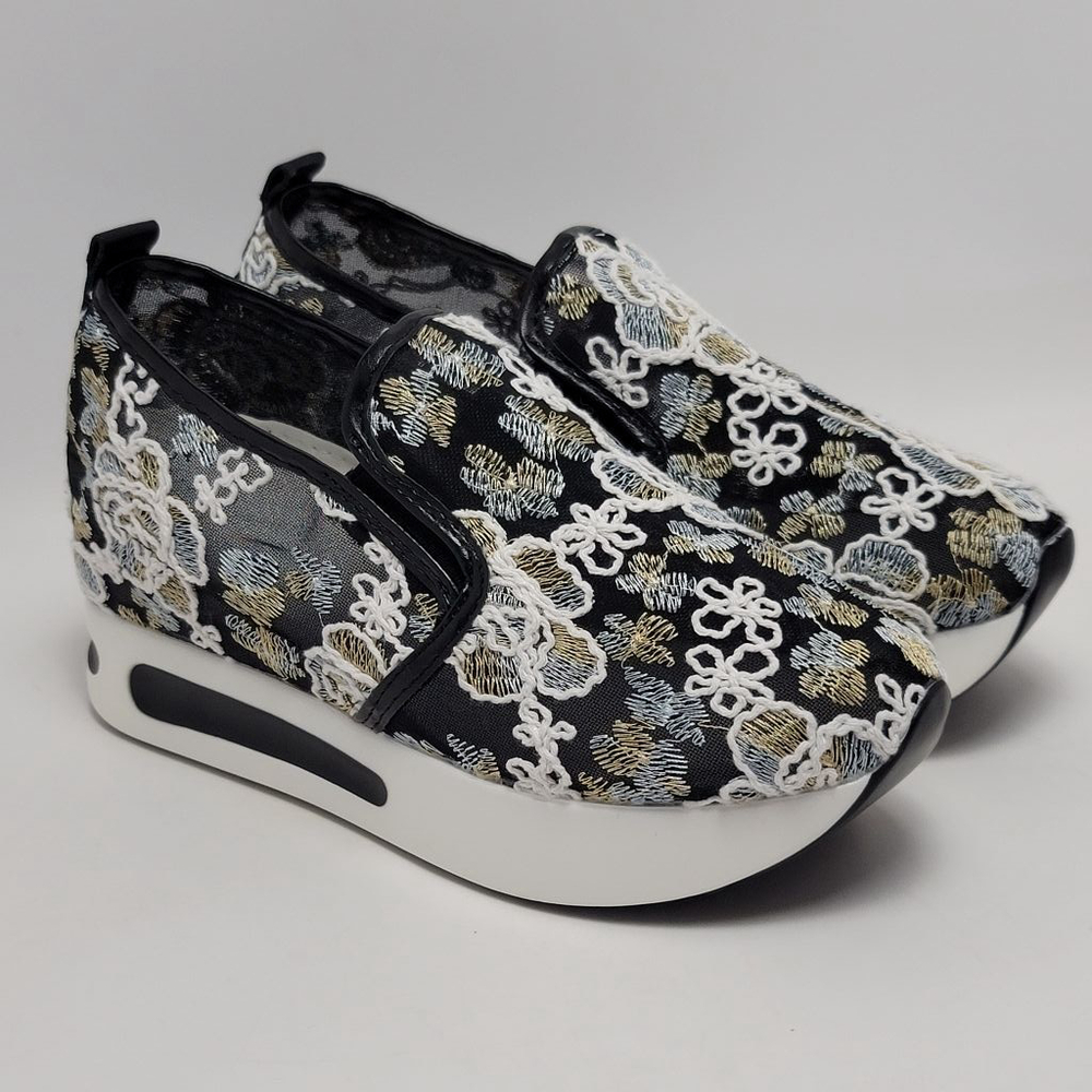 Black Floral Embroidered Slip-On Platform Flats